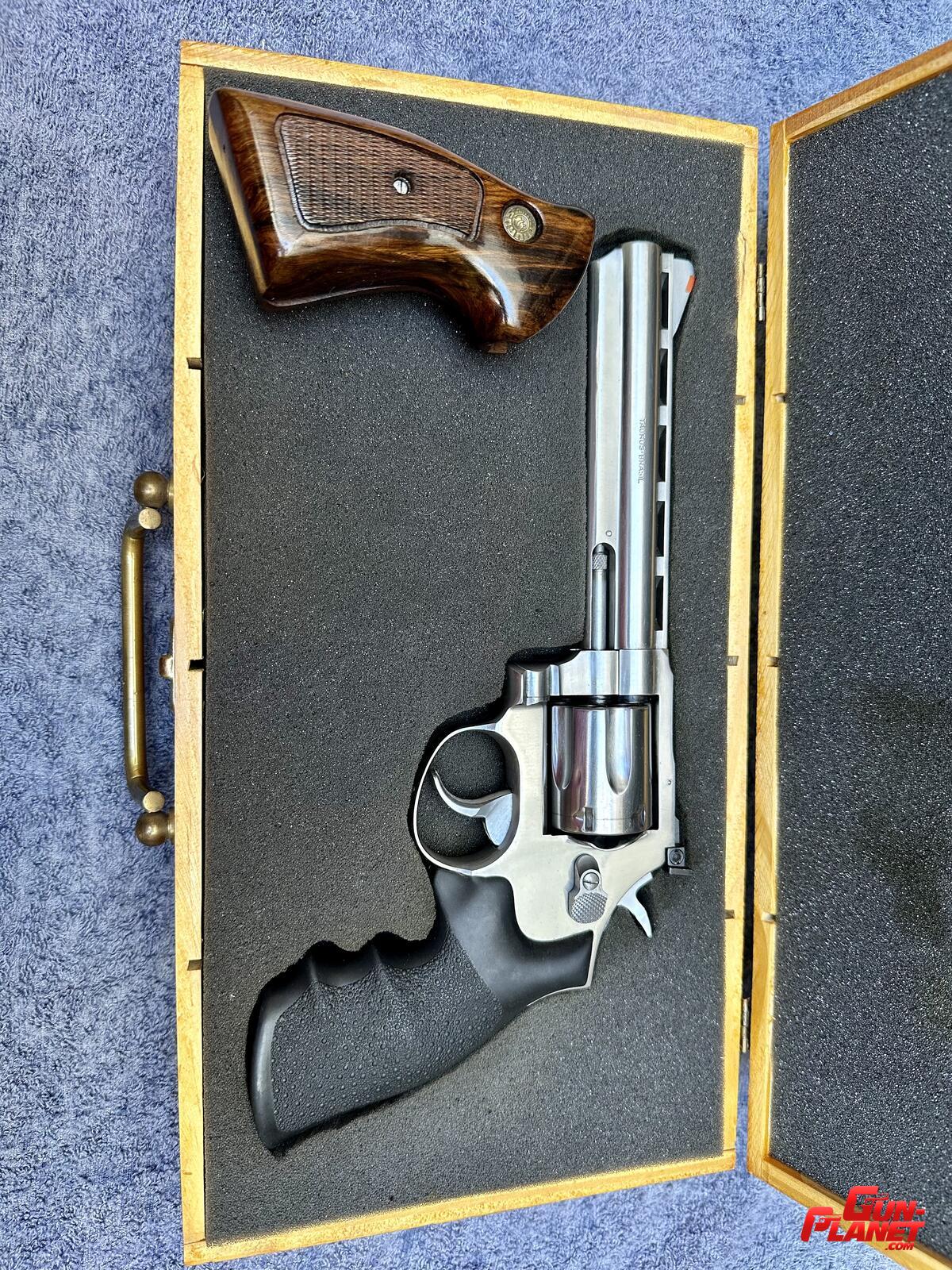 Taurus Model 689 cal 357 mag