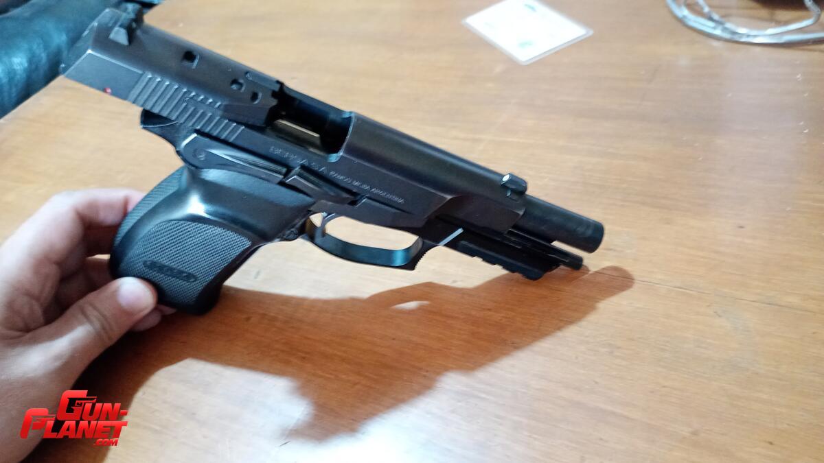 Bersa Thunder 40 pro