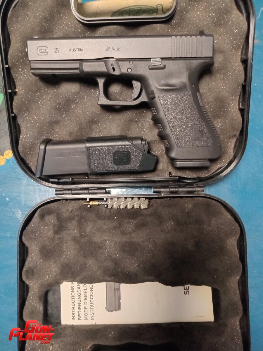 Glock 21 GEN 3 Cal: 45 ACP
