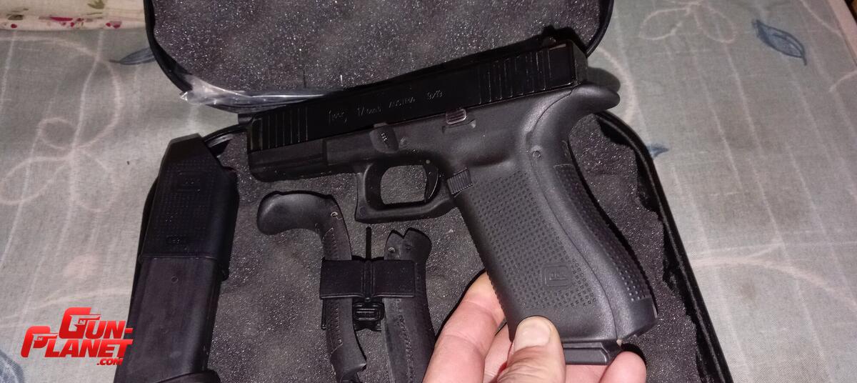 Glock 17