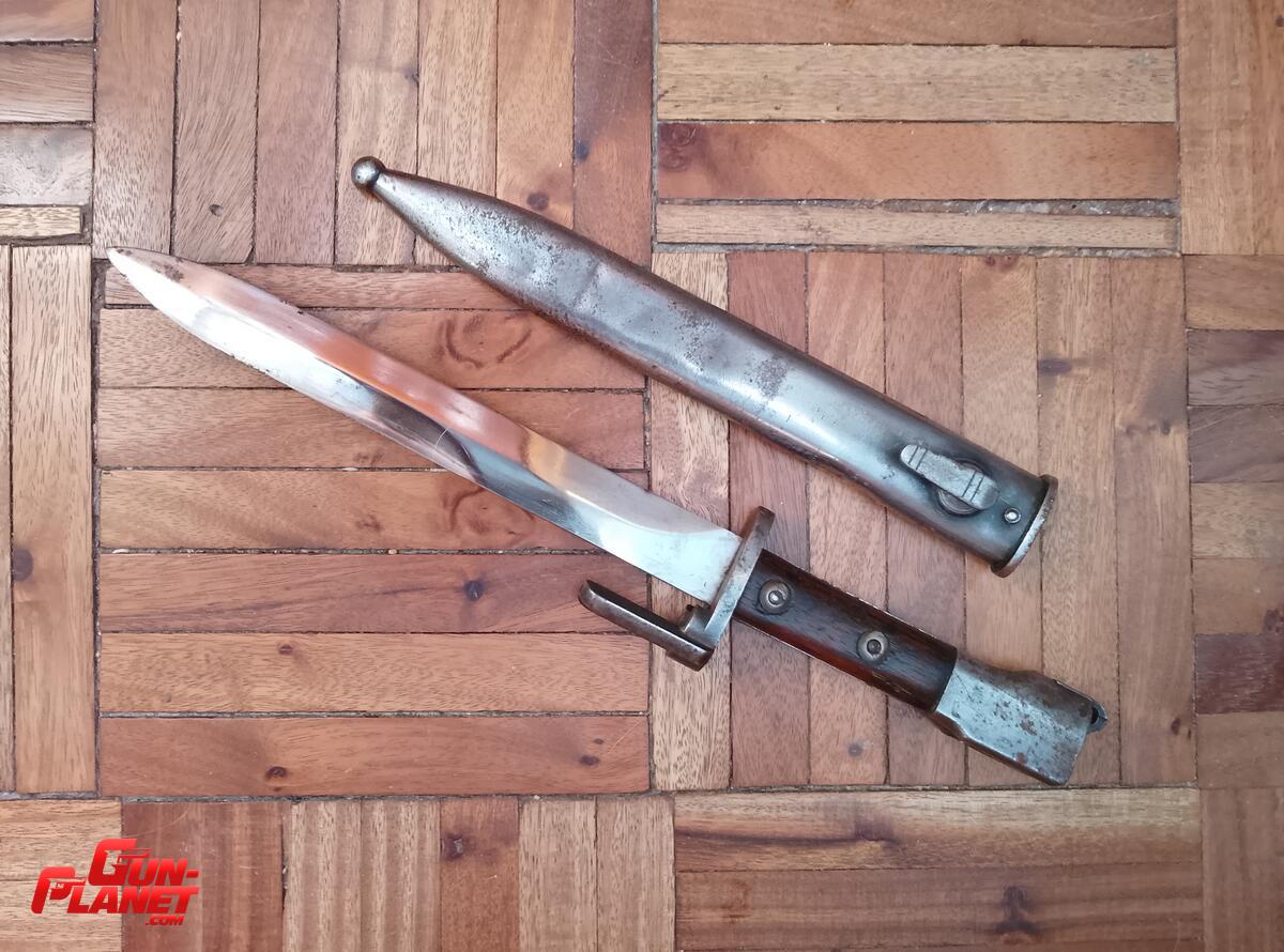  Bayoneta Fal