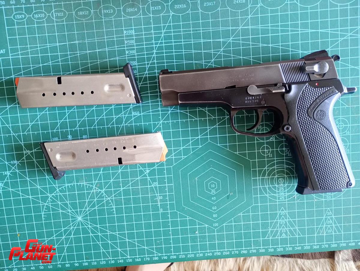 Smith & Wesson 910