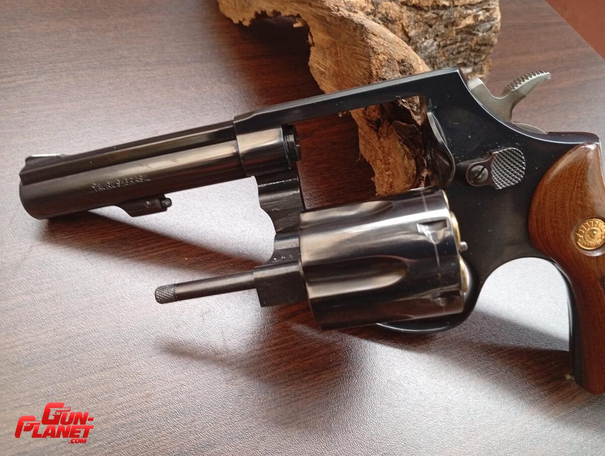 Taurus 82