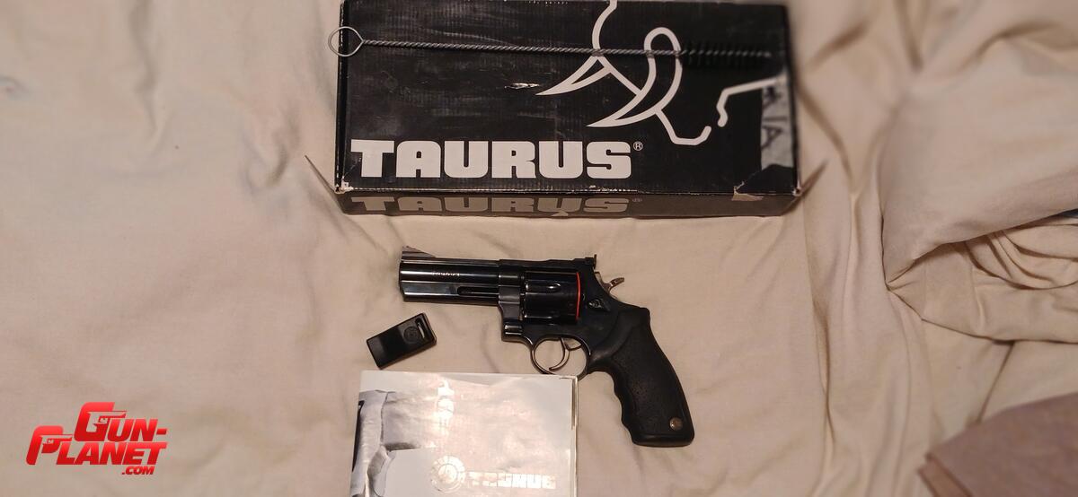 Taurus modelo 44 cal 44 magnum