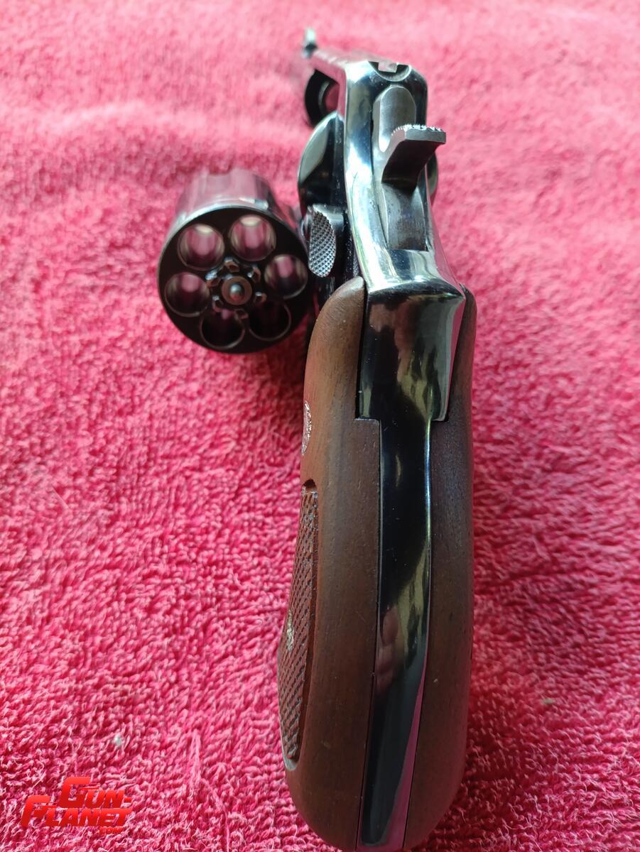 Smith & Wesson 10-9