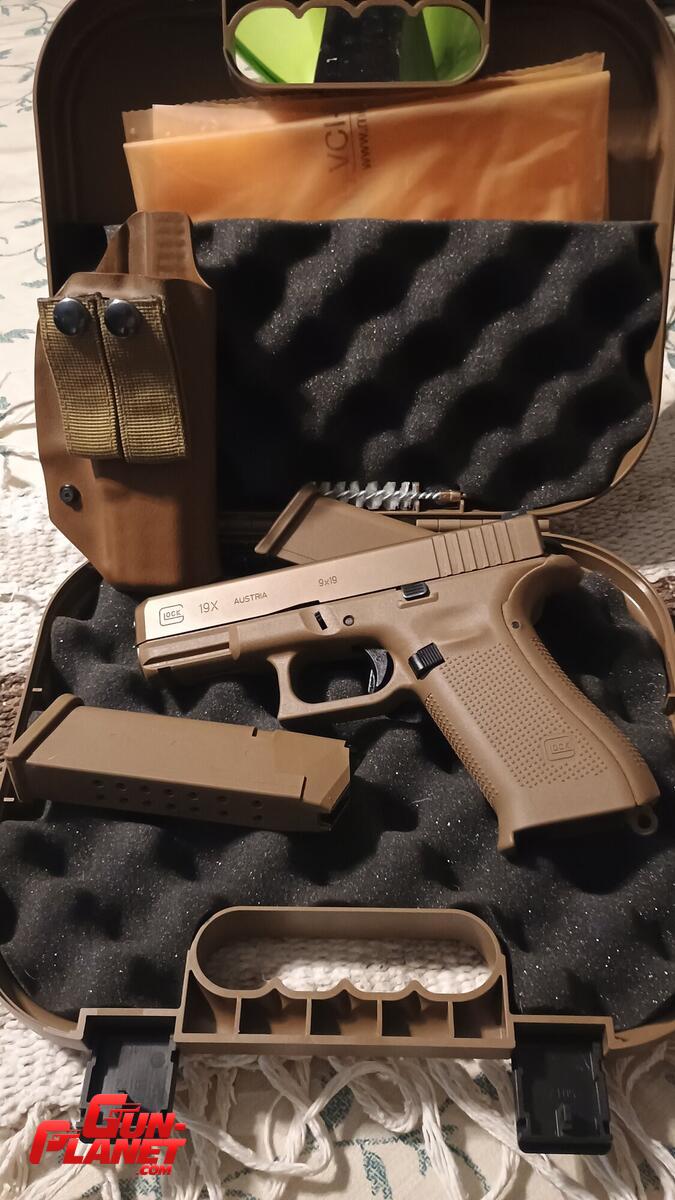 Glock 19x Cal: 9mm