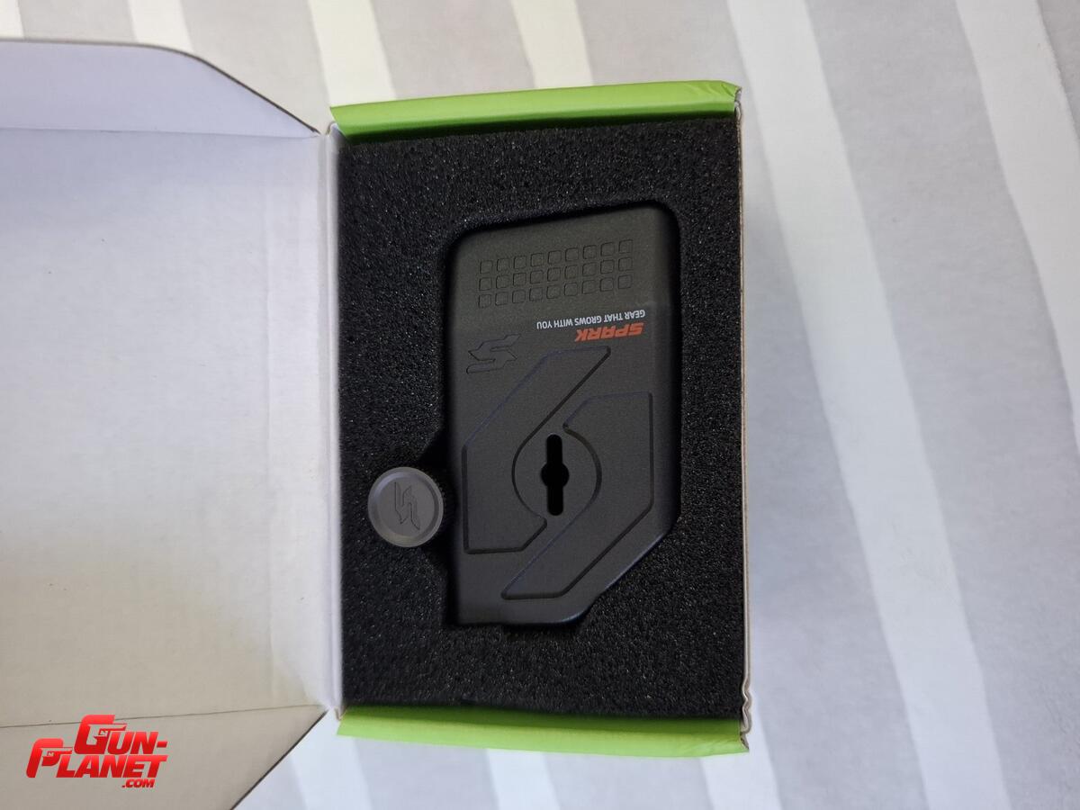  - Cuatro portacargadores Spark universales
