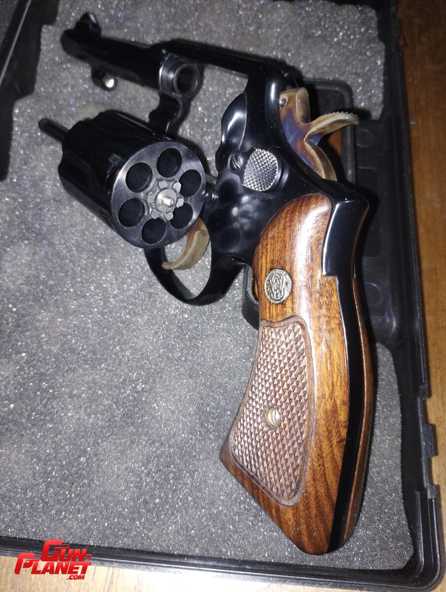 Smith & Wesson 10-7