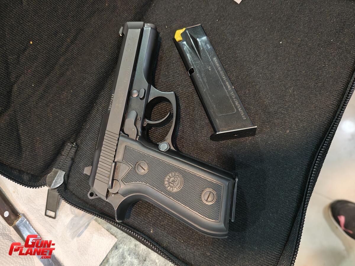 Taurus Pt 917 c