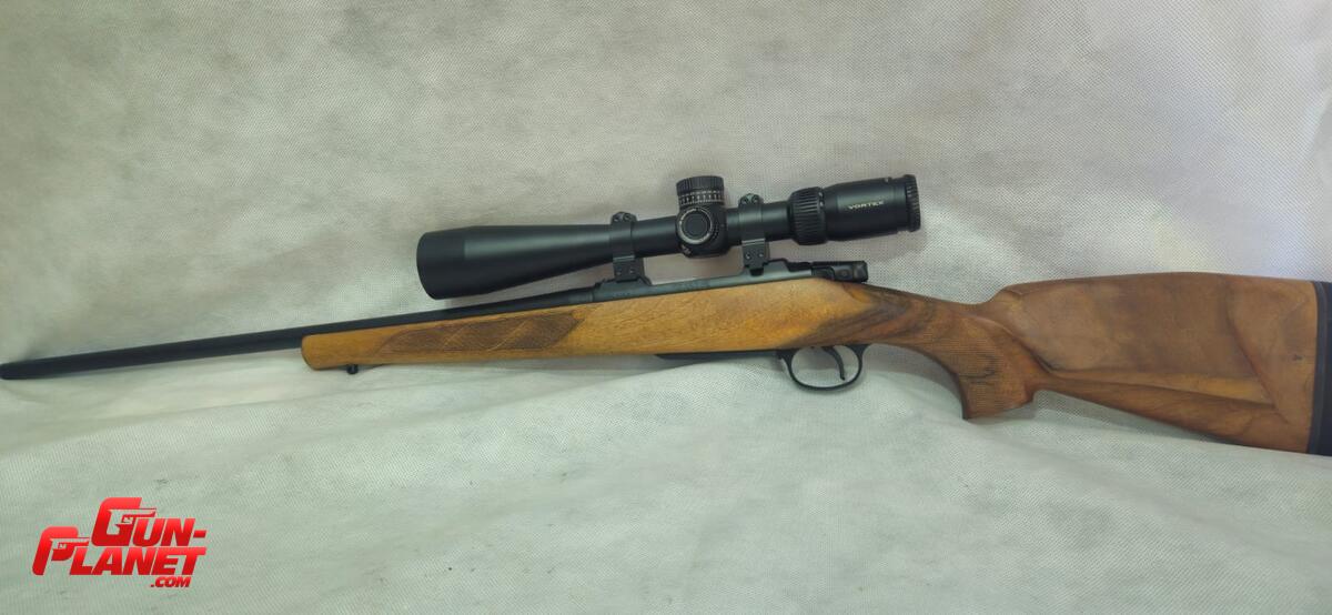 CZ Lux 550