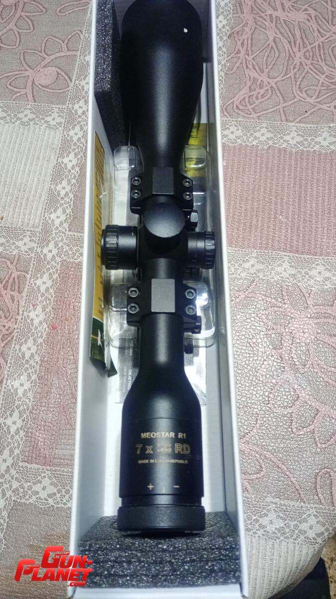 Meopta R1 iluminada 7x56