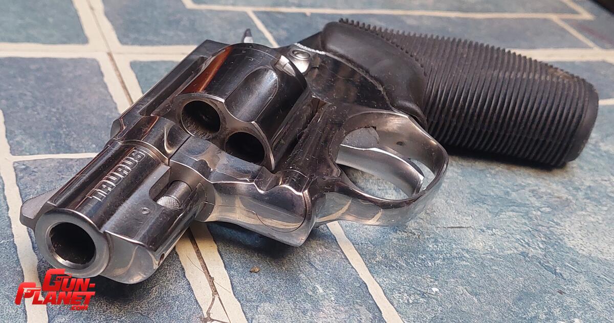Taurus 445 inox 