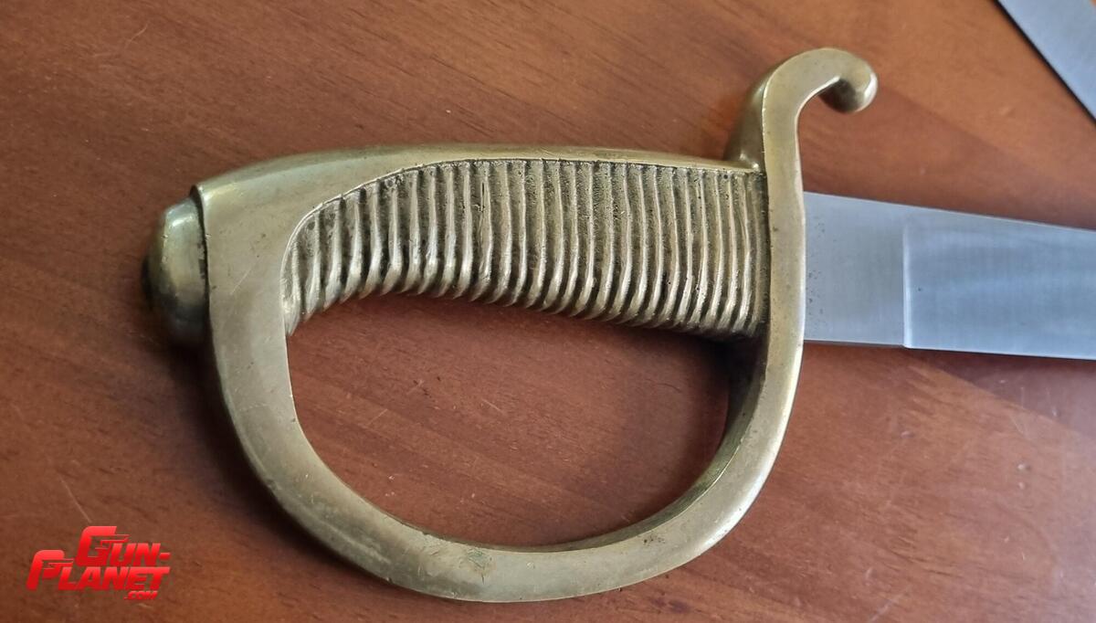  Sable Briquet replica 