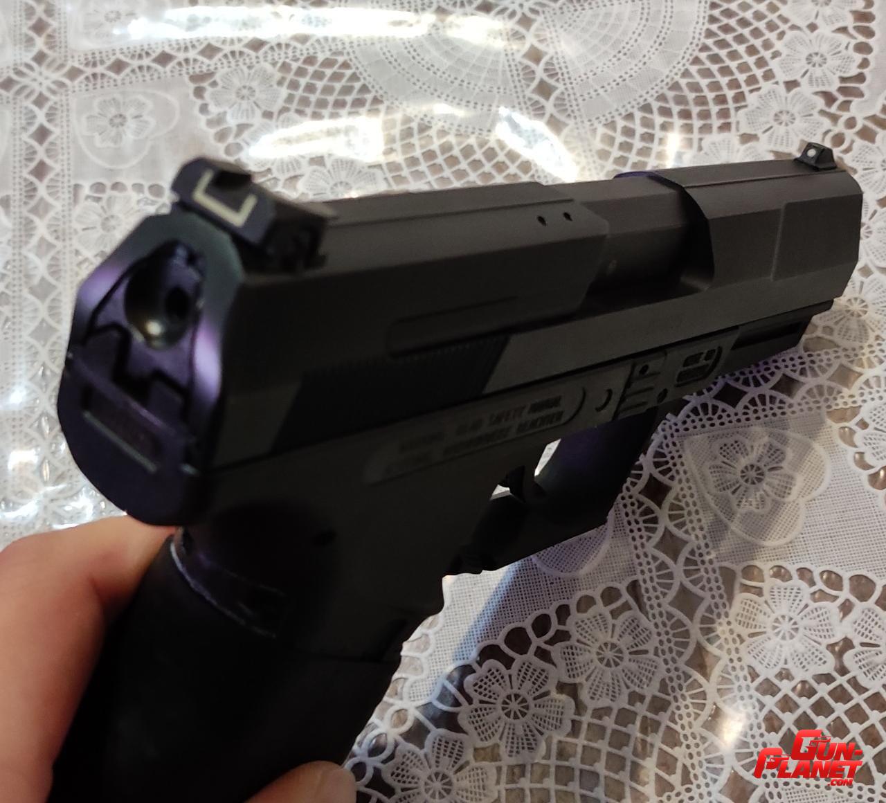 Walther P99 