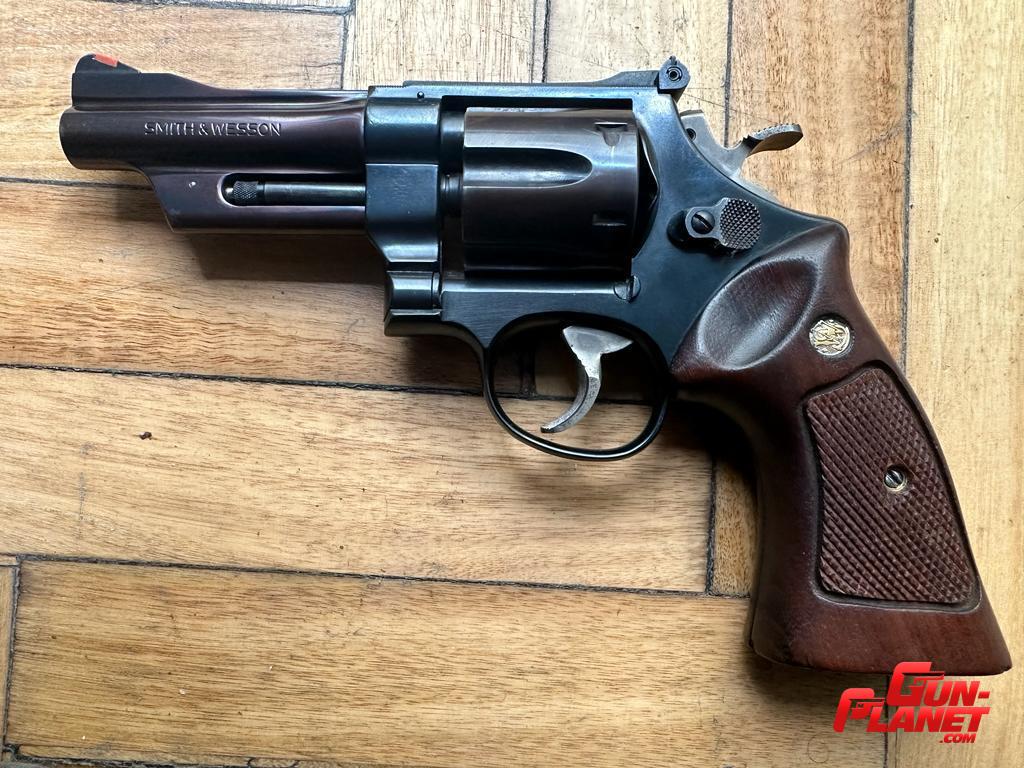 Smith & Wesson 27-2 cal 357 magnum