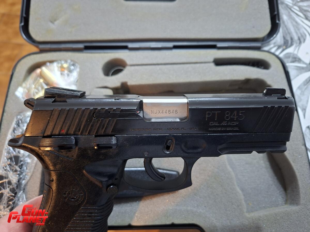 Taurus Pt 845