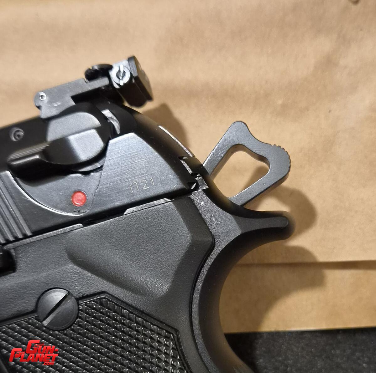 Beretta 92A1 con kit xperformance original beretta / envio al interior