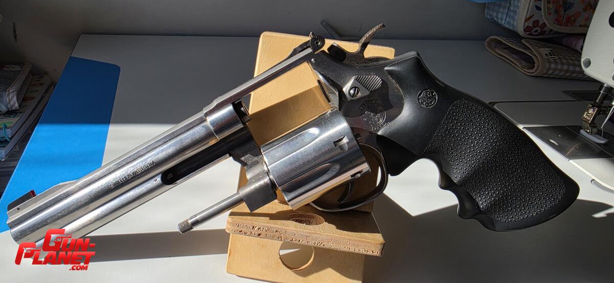Smith & Wesson 617