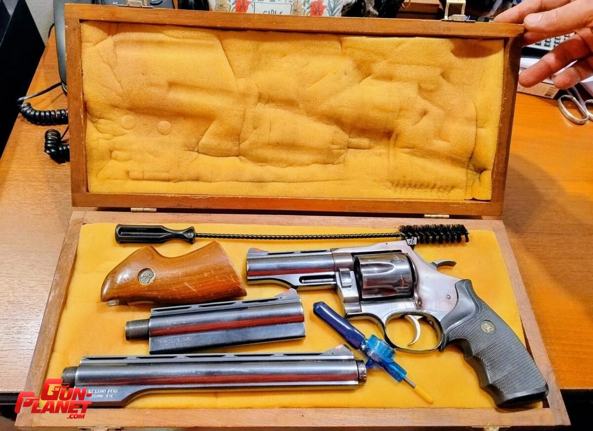 Dan Wesson 744