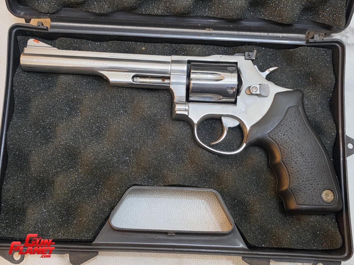 Taurus 669