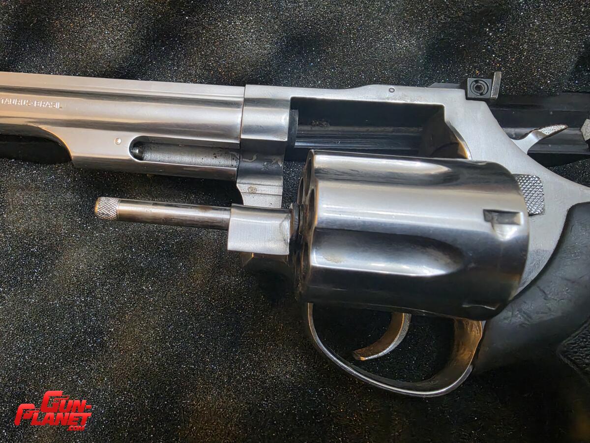 Taurus 669