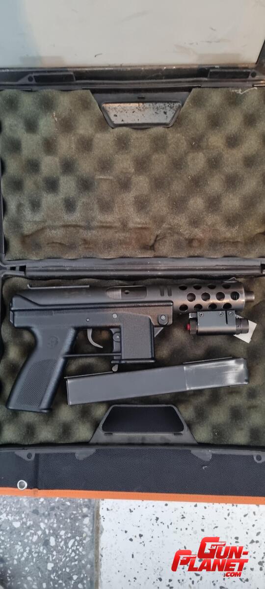 Intratec TEC9 cal 9mm