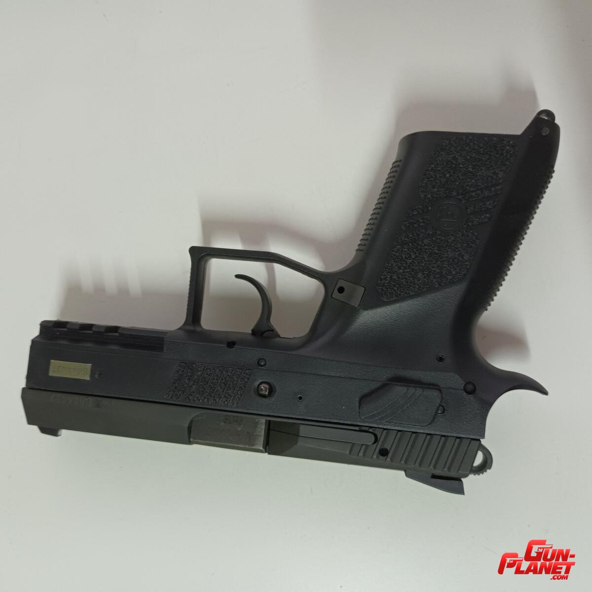 CZ 75  P-07 