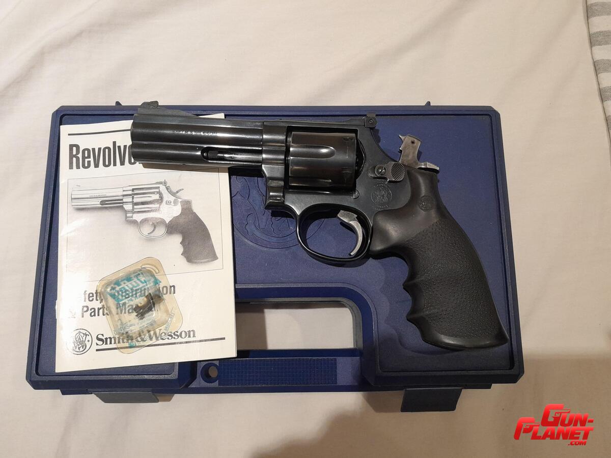 Smith & Wesson 586 cal 357 mag