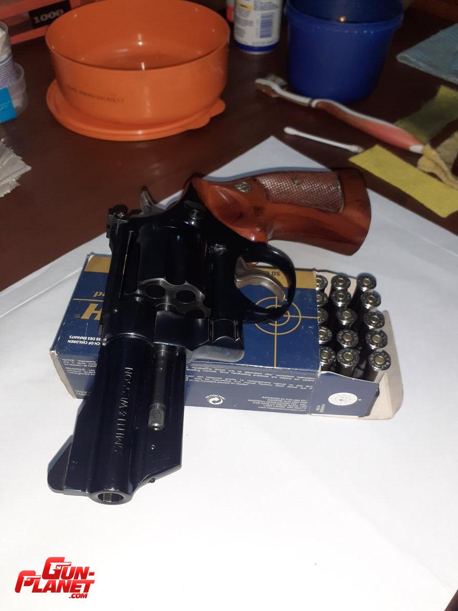 Smith & Wesson 27