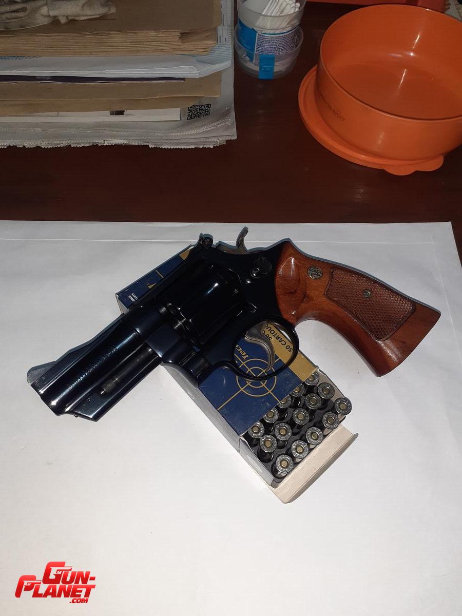Smith & Wesson 27