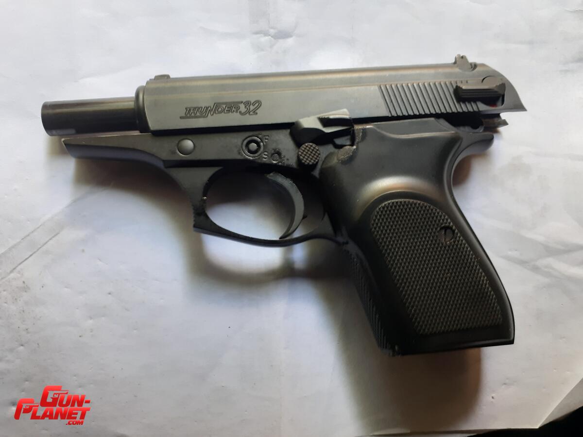 Bersa Thunder 32