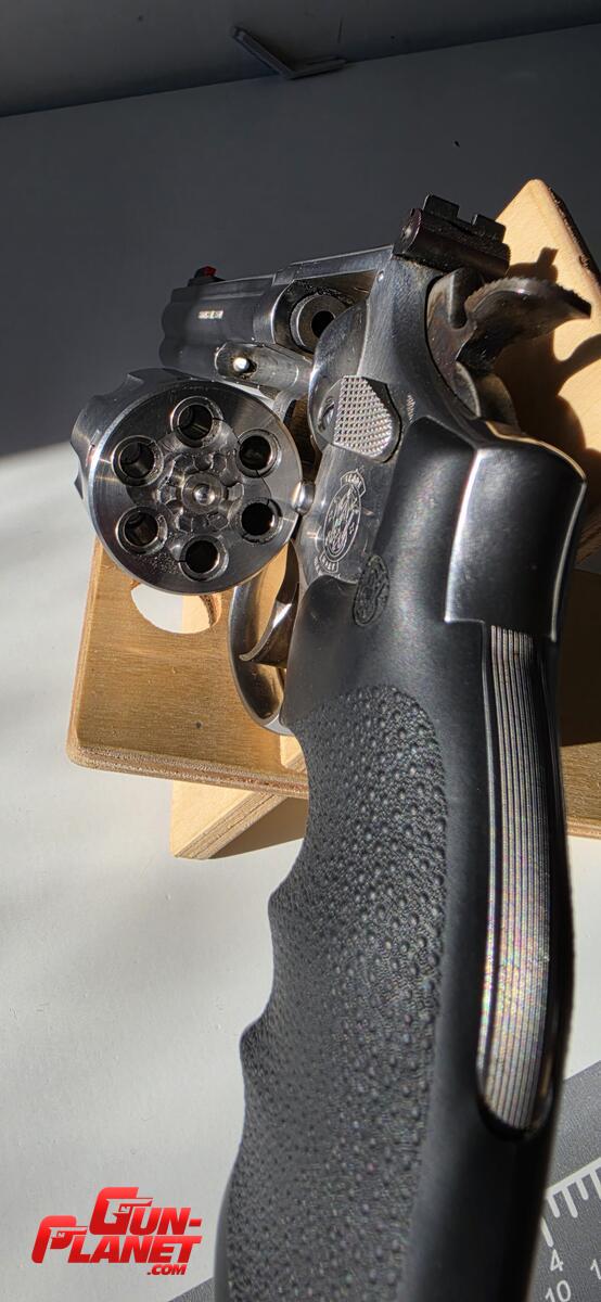 Smith & Wesson 617