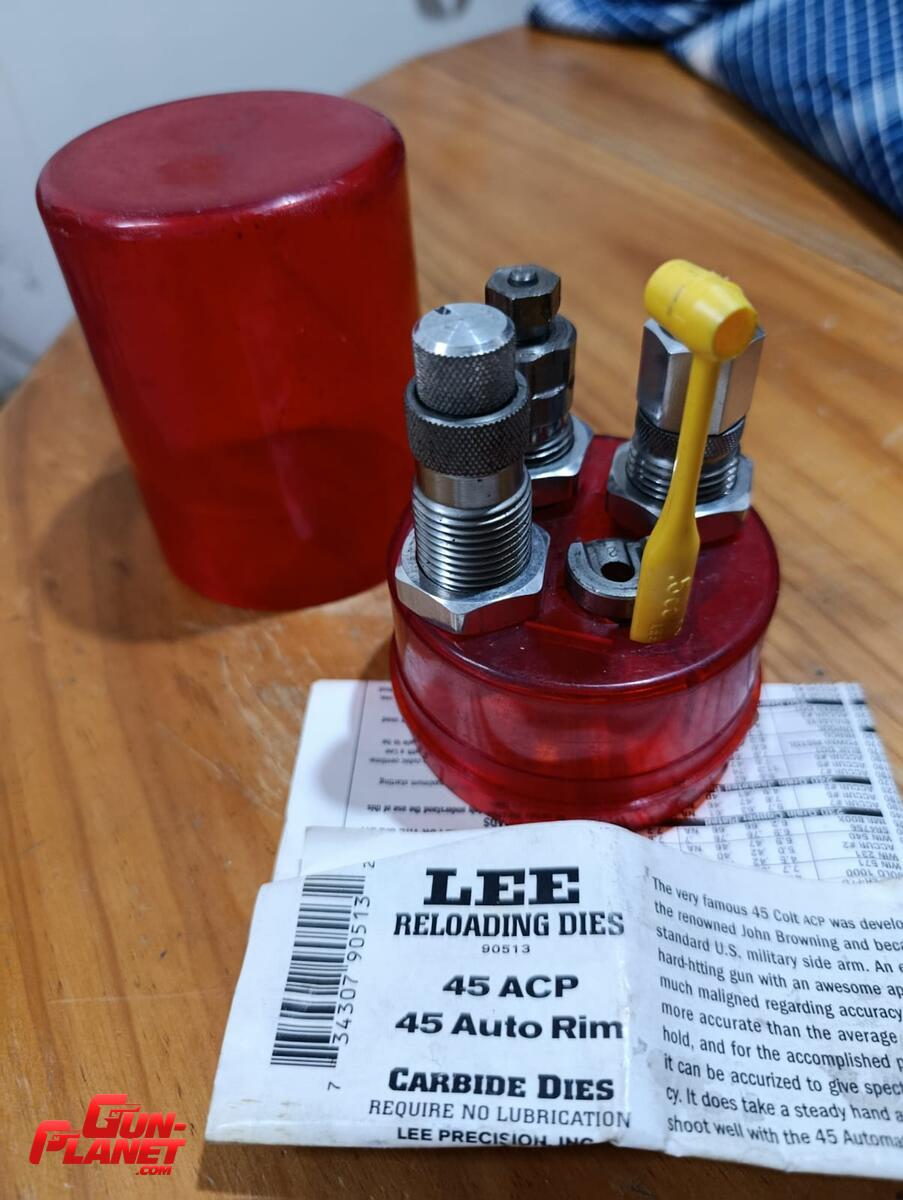 Lee dies de 3 cuerpos 45 ACP