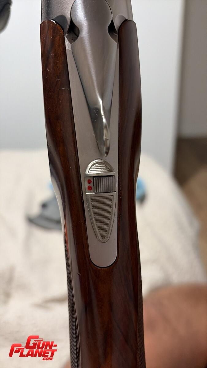Beretta White Onyx 686  Deluxe