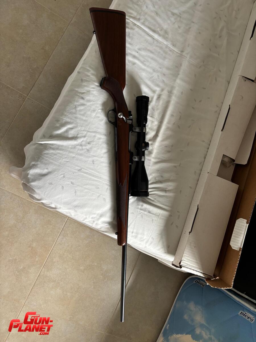Ruger M77 Hawkeye 
