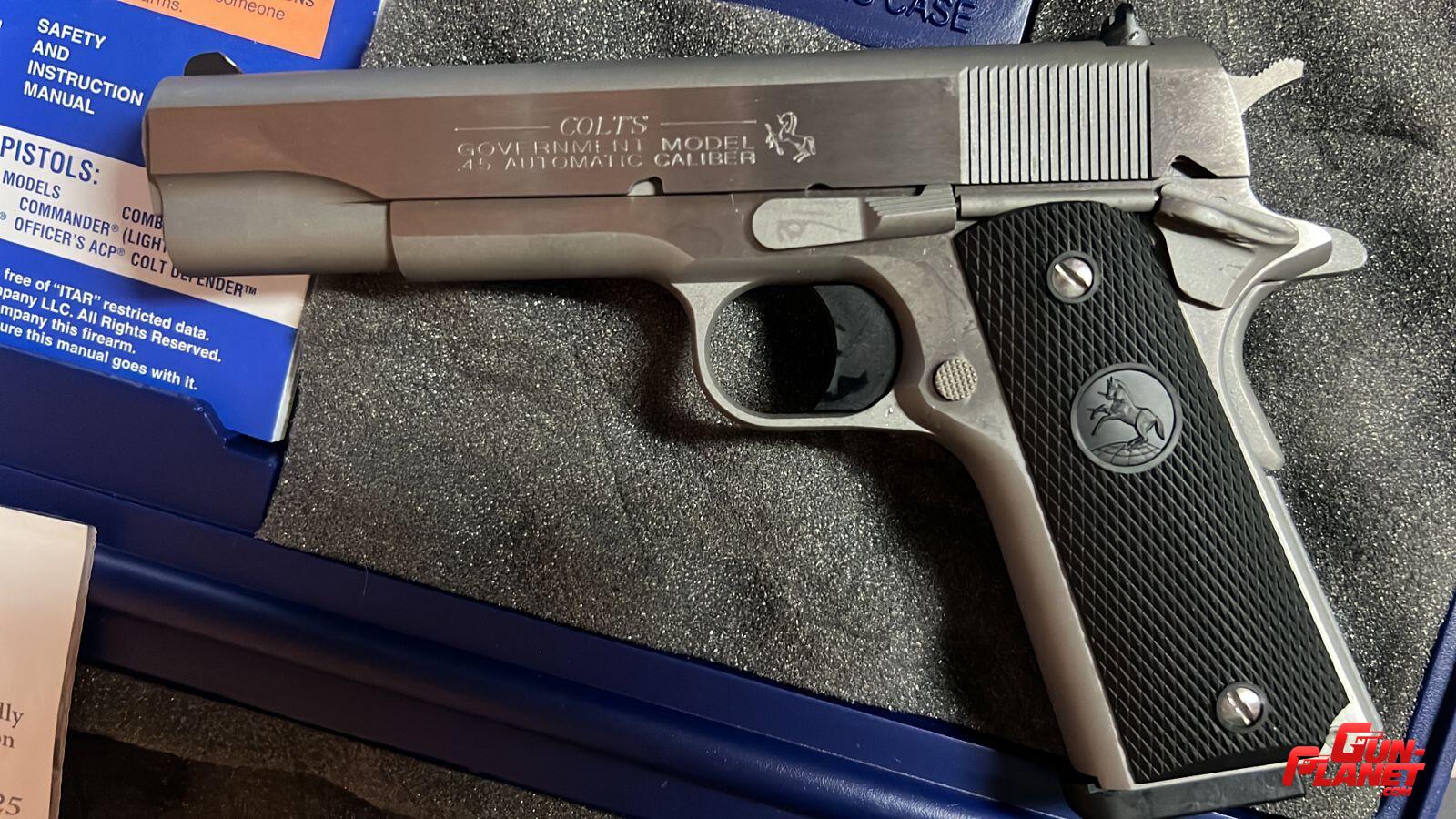 Colt  Government 1911 cal 45 ACP