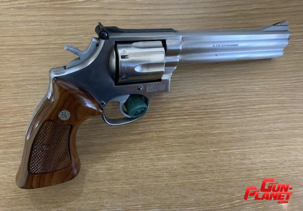 Smith & Wesson 686-1 cal 357 magnum