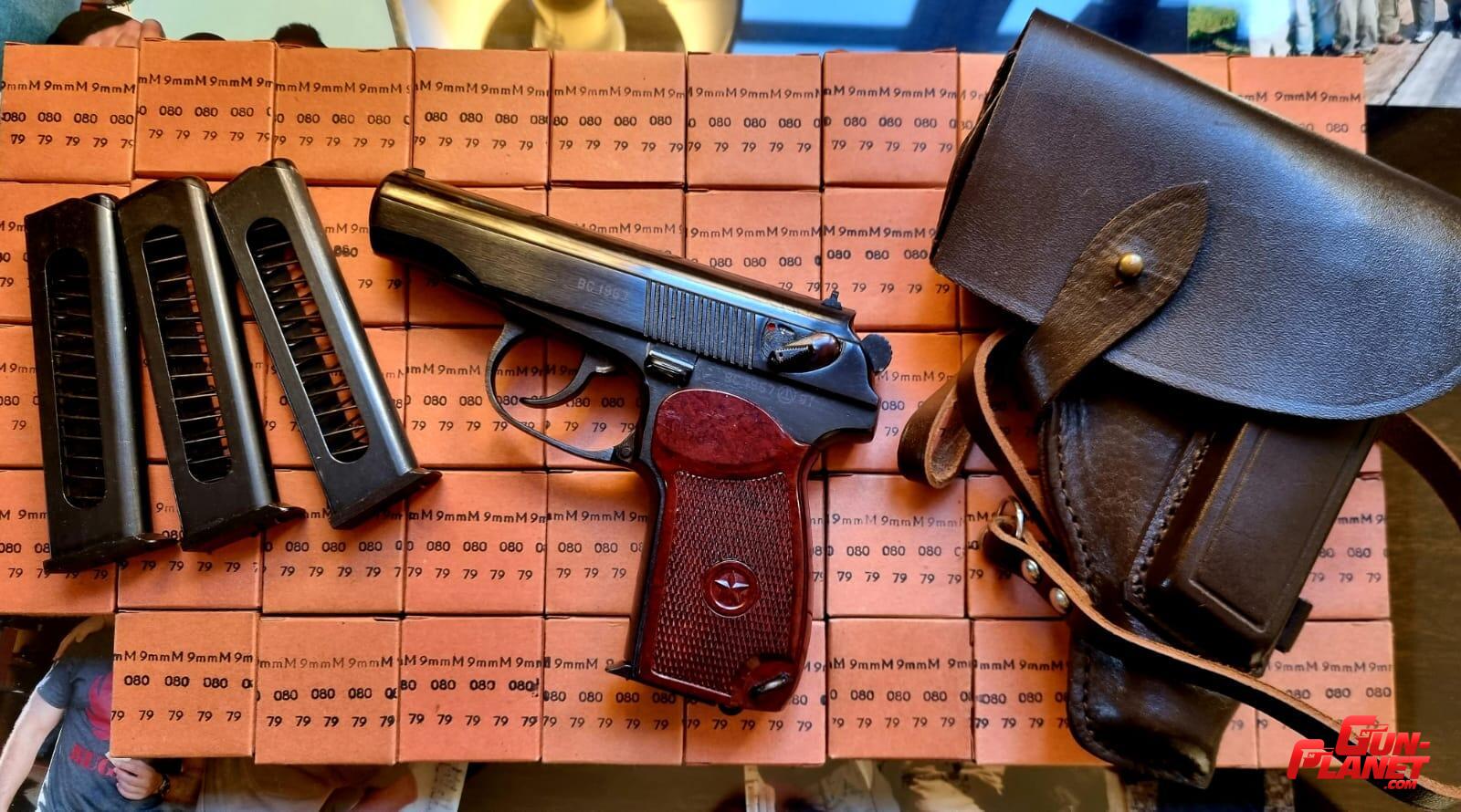 Makarov pistola cal 9x18 original rusa con muchos extras
