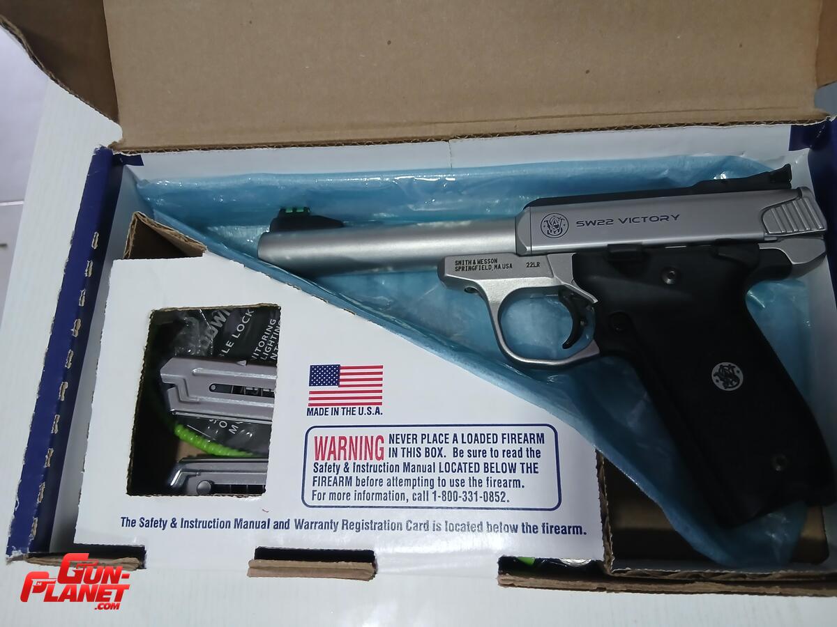 Smith & Wesson SW22 Victory 