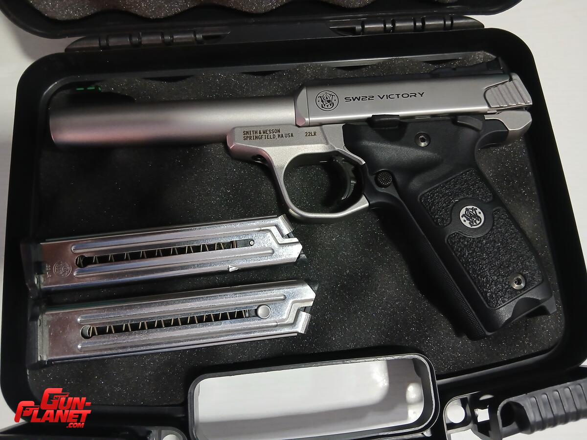 Smith & Wesson SW22 Victory 