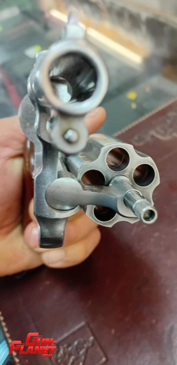 Smith & Wesson 60