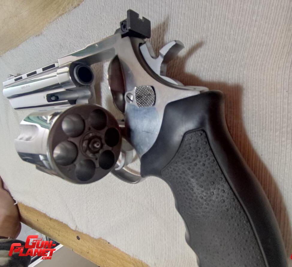 Taurus 44