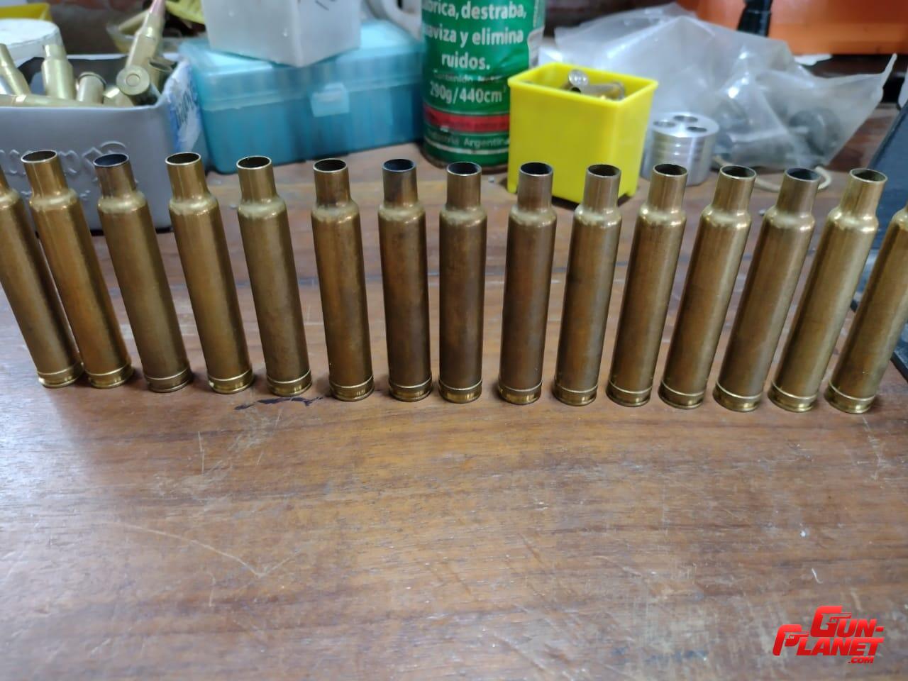 Weatherby Lote de 15 vainas cal 300 weatherby 