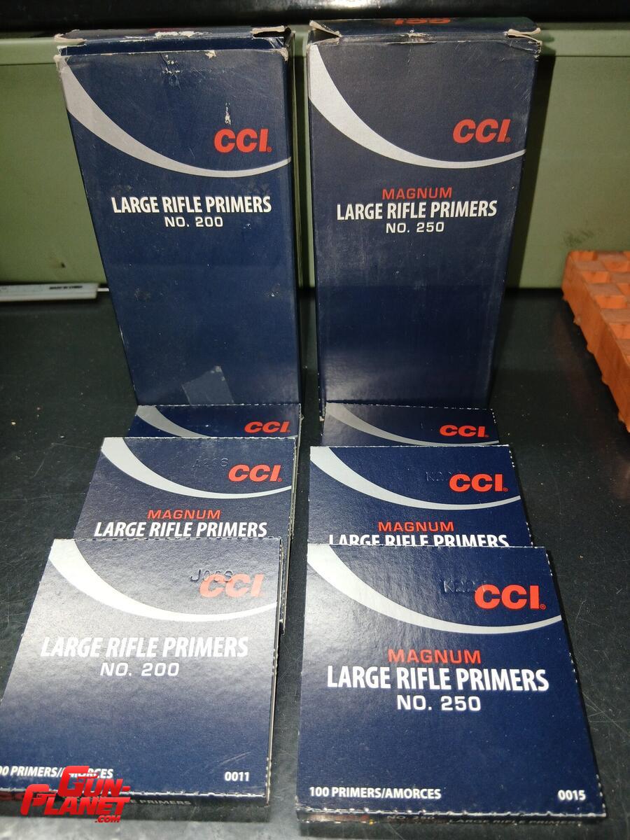 CCI Lote 600 fulminantes Large Rifle N° 200 y 250