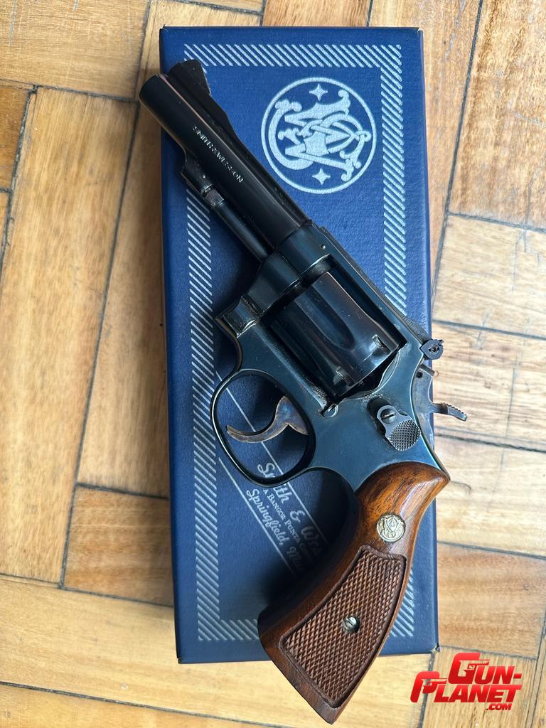 Smith & Wesson 15-4 cal 38 special 