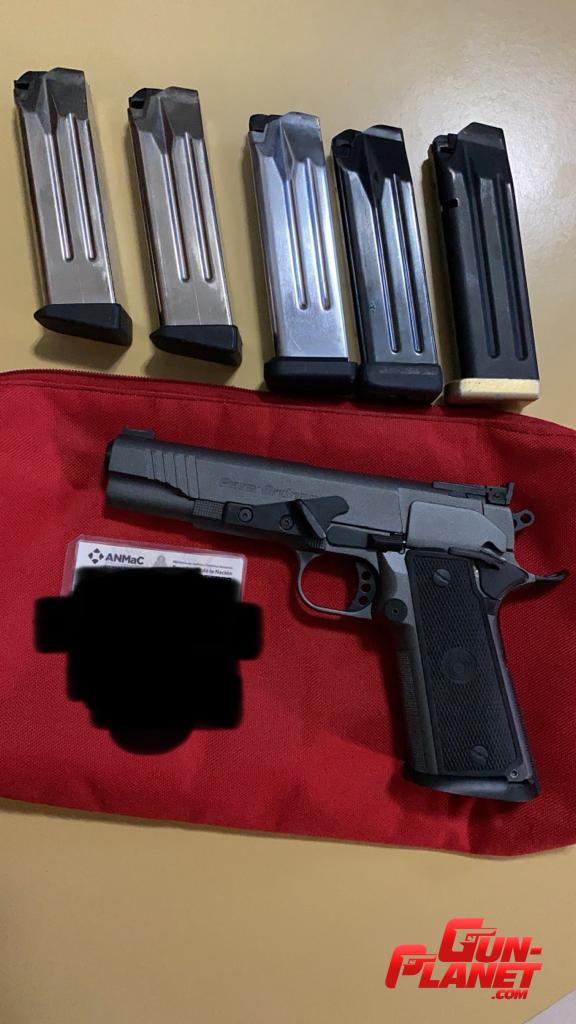 Para Ordnance P16 40 (Canada) cal .40