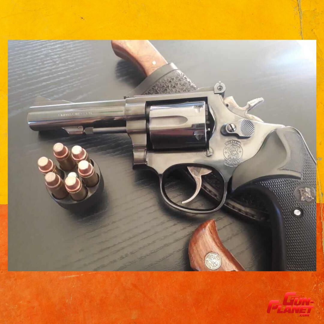 Smith & Wesson Modelo 15 calibre .38 Special