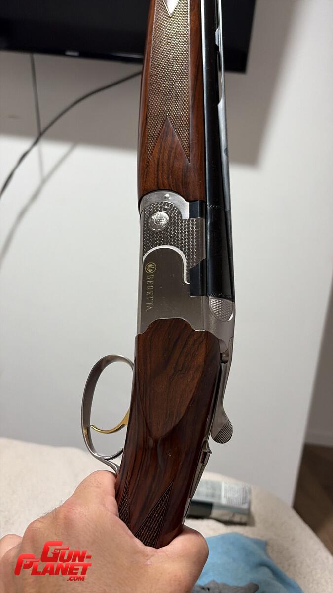 Beretta White Onyx 686  Deluxe