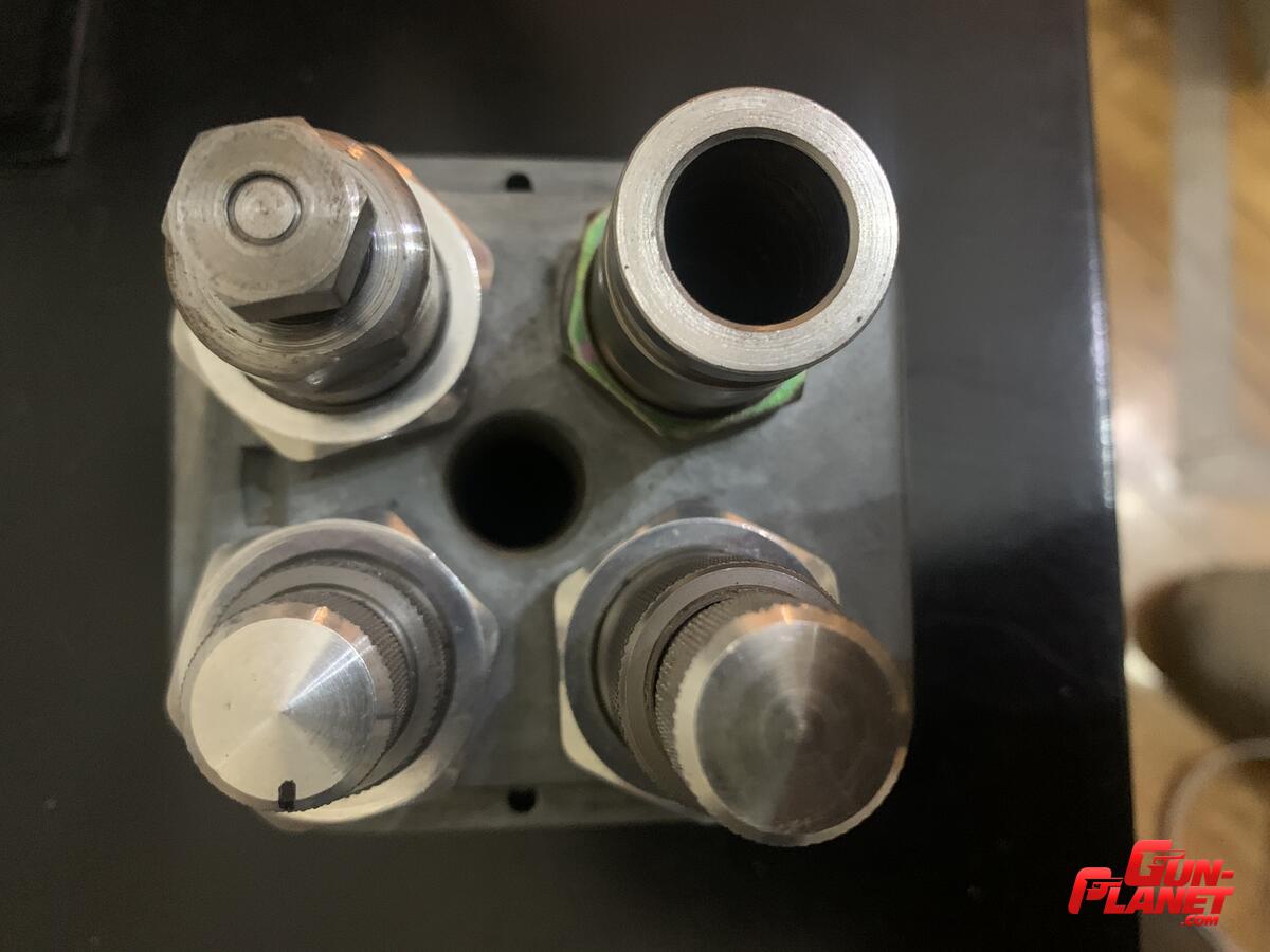 Dillon Tool head + dies .40 + conversión 40 para 550