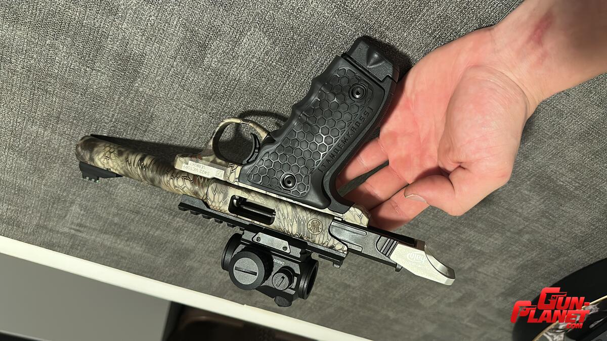 Smith & Wesson Victory sw22 